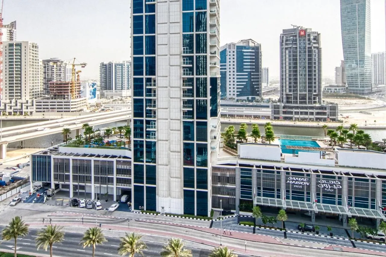 Luxury Studios With Burj Khalifa Or Canal View In Downtown - Marquise Square Tower Dubai 0*,