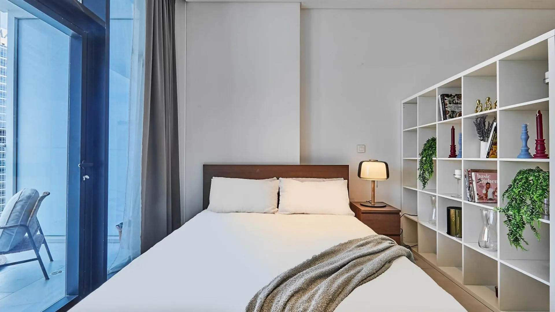 Luxury Studios With Burj Khalifa Or Canal View In Downtown - Marquise Square Tower Dubai United Arab Emirates