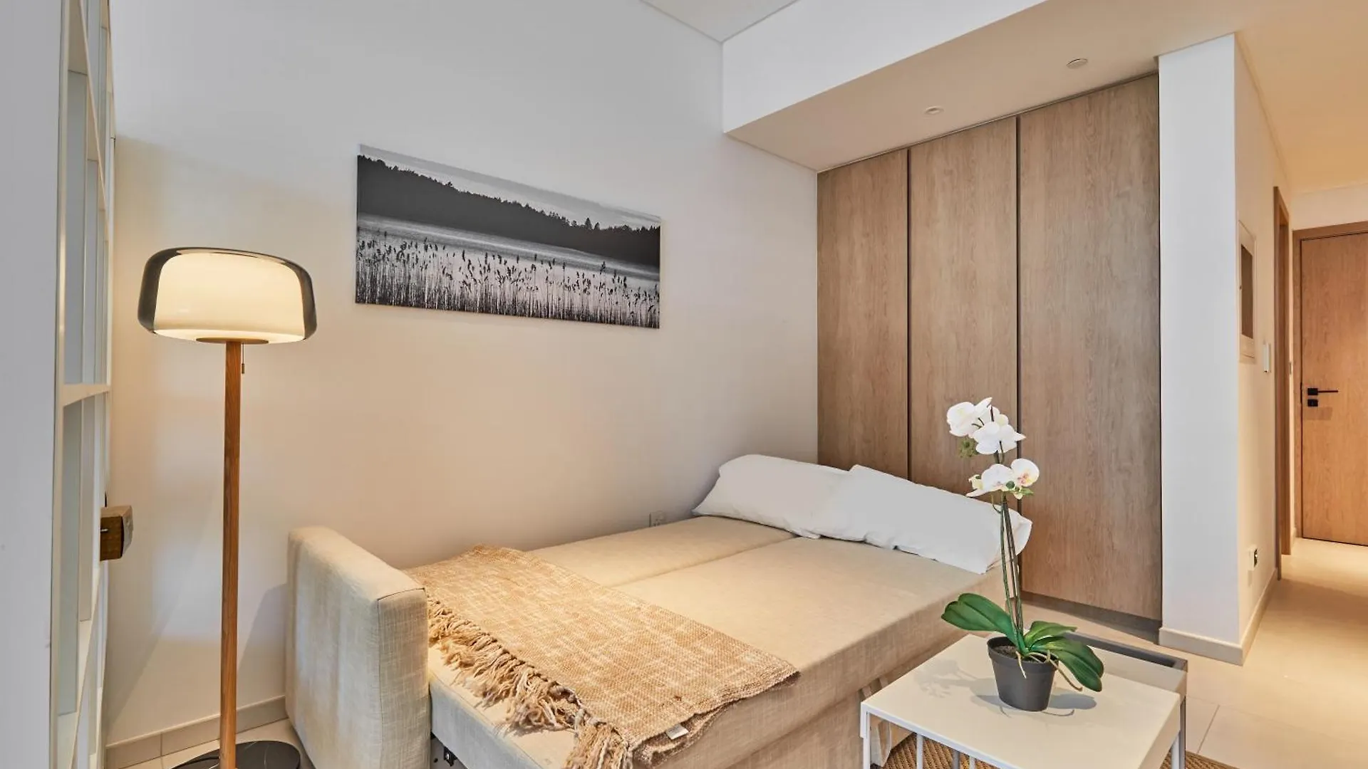 Apartment Luxury Studios With Burj Khalifa Or Canal View In Downtown - Marquise Square Tower Dubai