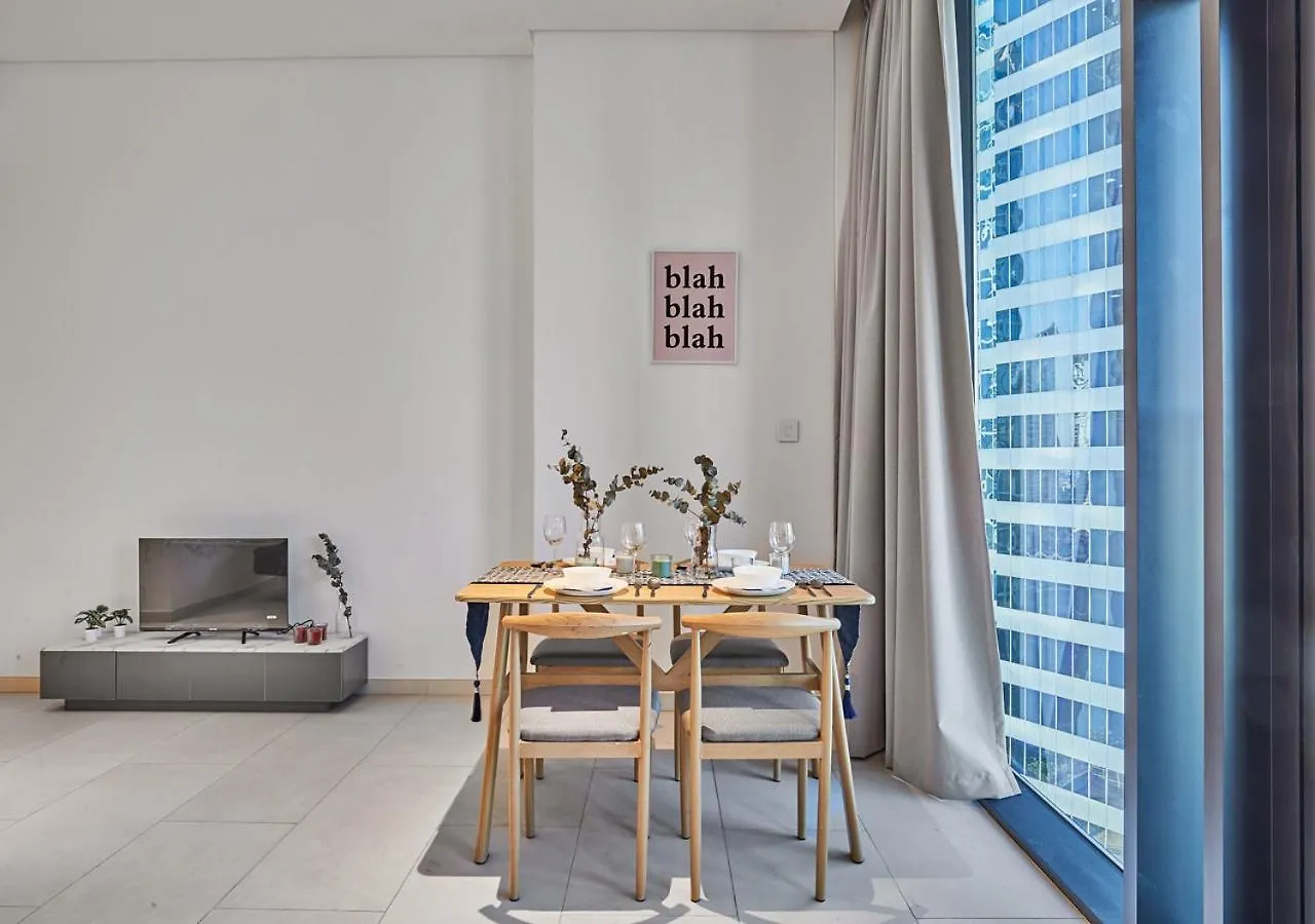 Luxury Studios With Burj Khalifa Or Canal View In Downtown - Marquise Square Tower Dubai 0*,
