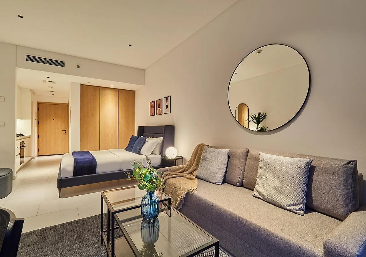 Luxury Studios With Burj Khalifa Or Canal View In Downtown - Marquise Square Tower Dubai