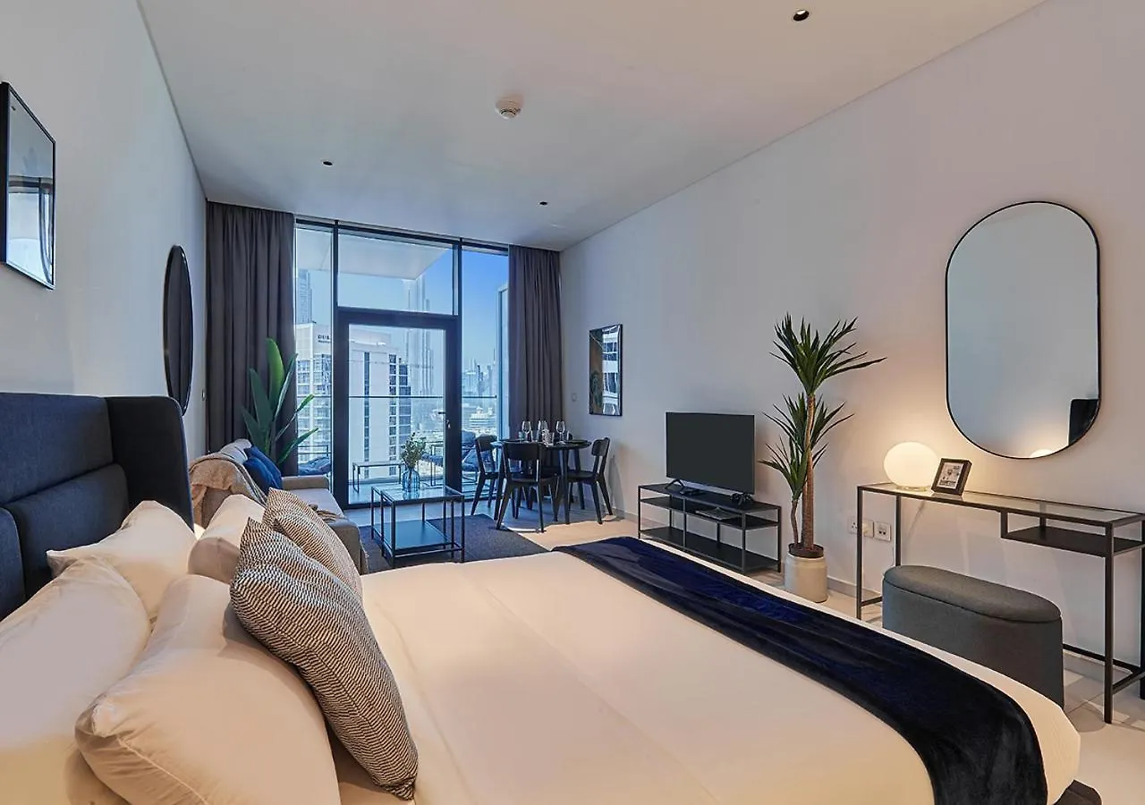 Apartment Luxury Studios With Burj Khalifa View - Marquise Square Tower Dubai