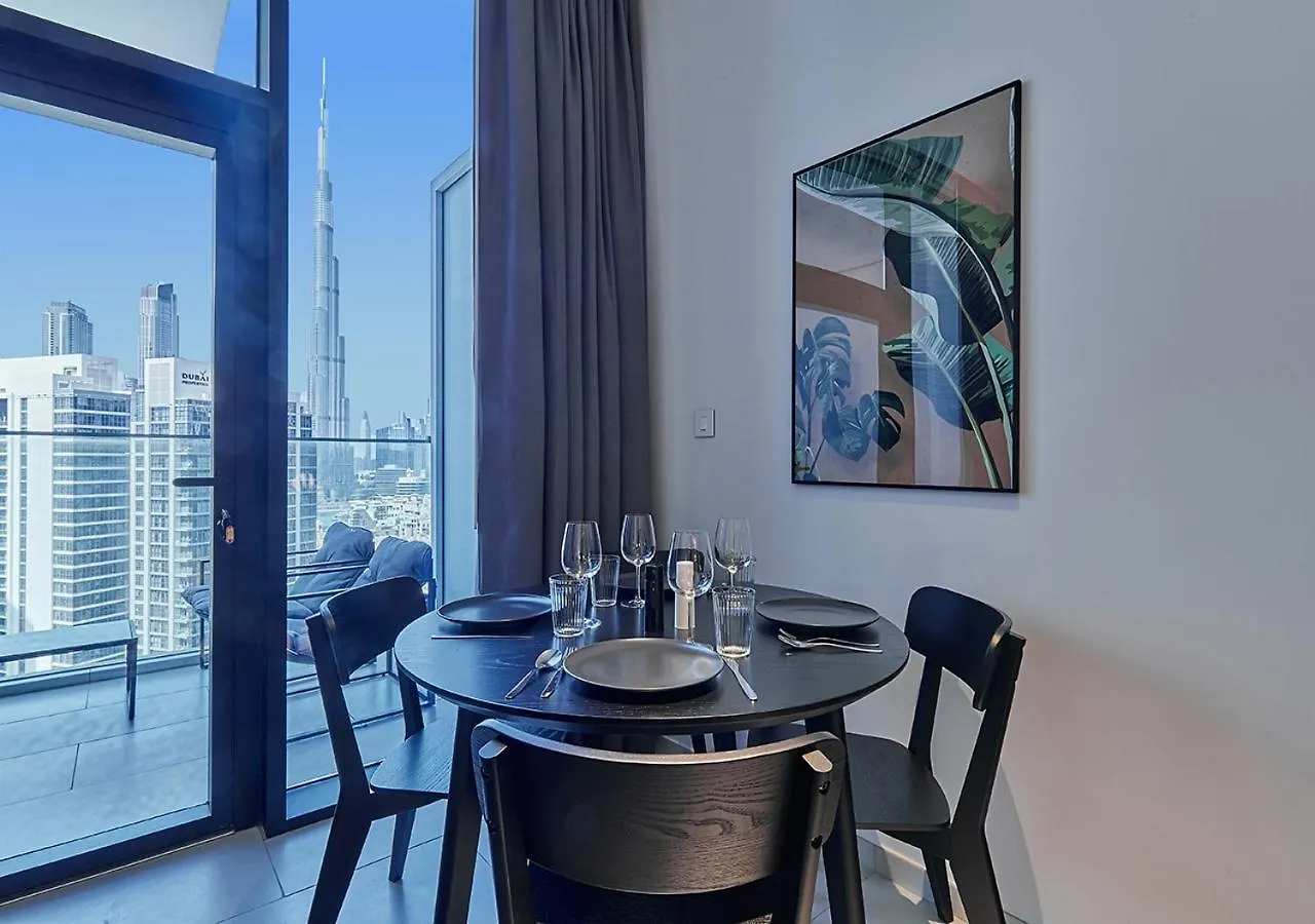 Luxury Studios With Burj Khalifa Or Canal View In Downtown - Marquise Square Tower Dubai