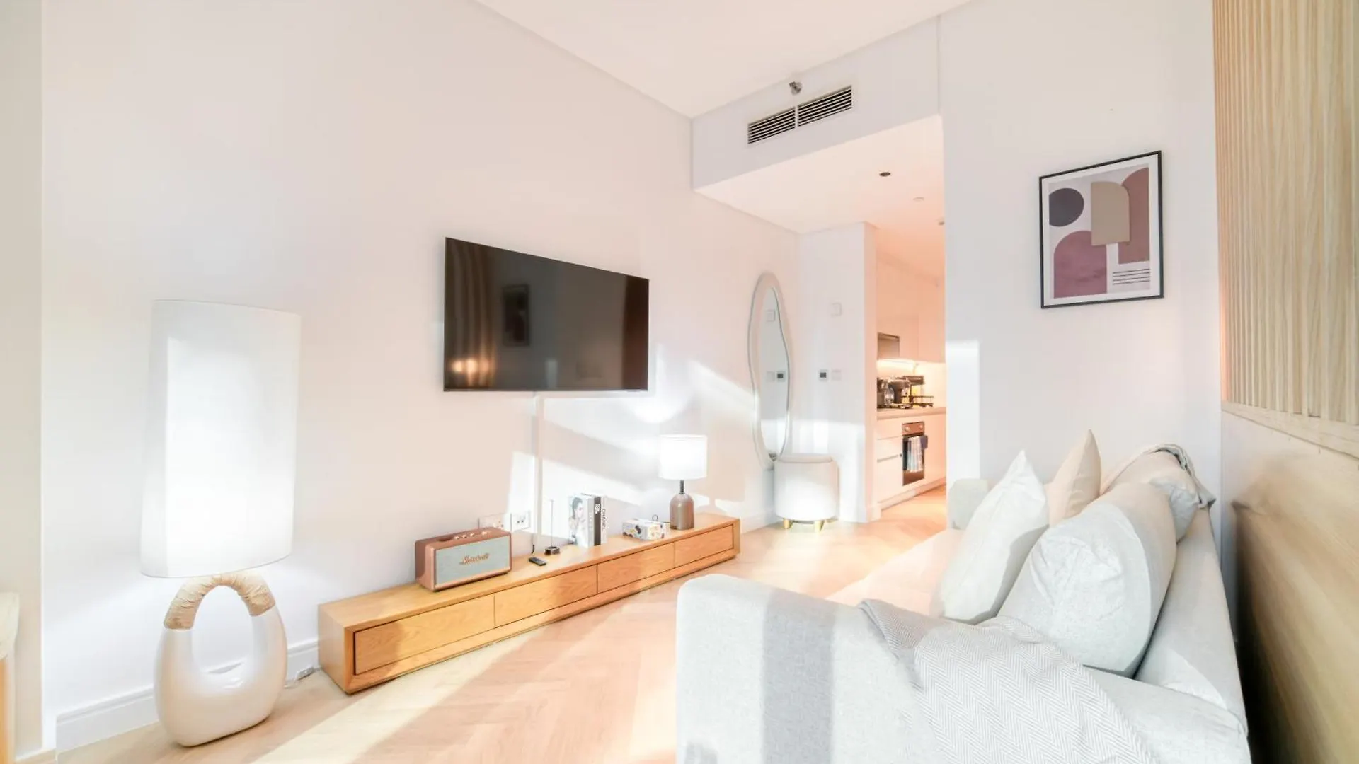 Luxury Studios With Burj Khalifa View - Marquise Square Tower Dubai 0*,