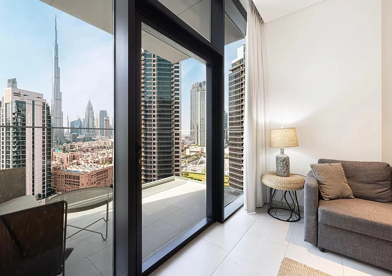 Luxury Studios With Burj Khalifa View - Marquise Square Tower Dubai Apartment