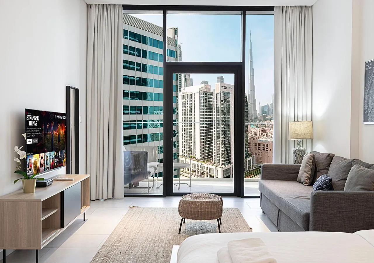 Luxury Studios With Burj Khalifa View - Marquise Square Tower Dubai Apartment