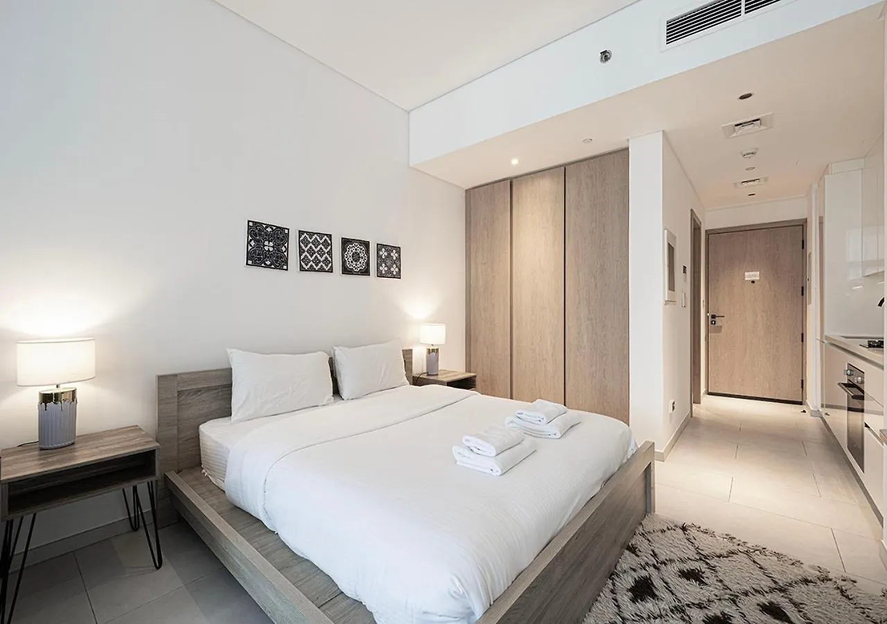 Luxury Studios With Burj Khalifa View - Marquise Square Tower Dubai