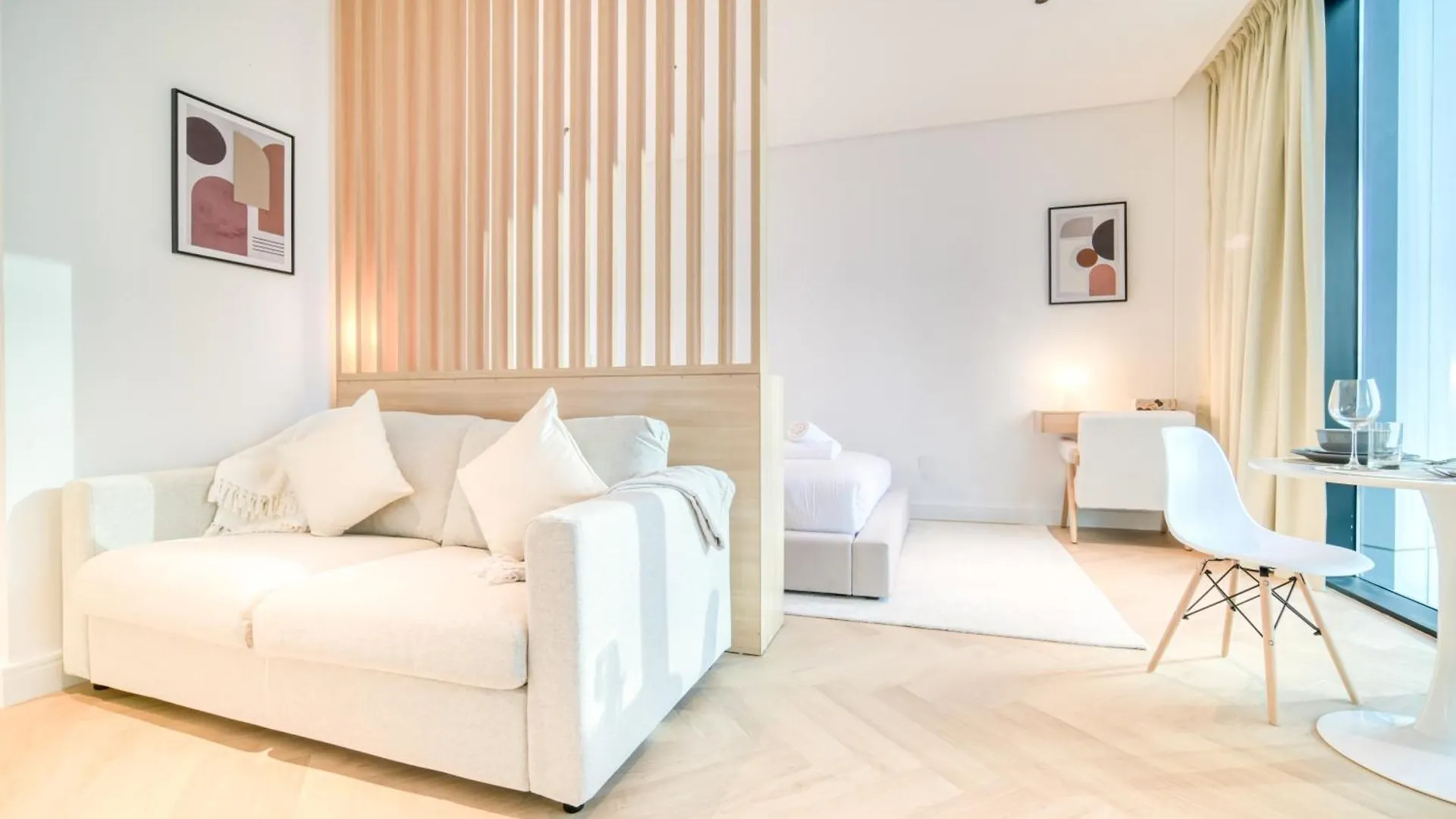Luxury Studios With Burj Khalifa View - Marquise Square Tower Dubaj 0*,